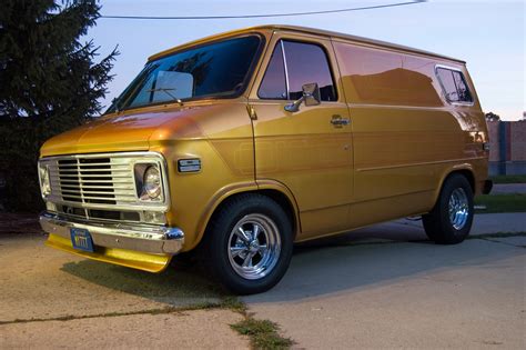 1977 Chevrolet Van - Information and photos - MOMENTcar