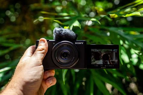 Sony ZV-1F Review - The Best Entry-Level Vlogging Camera?