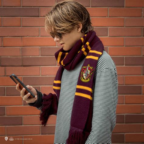 Gryffindor Deluxe Scarf Harry Potter Cinereplicas Cinereplicas Usa
