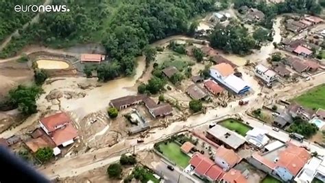 Muerte Y Destrucción Por Lluvias Torrenciales En Brasil Vídeo Dailymotion