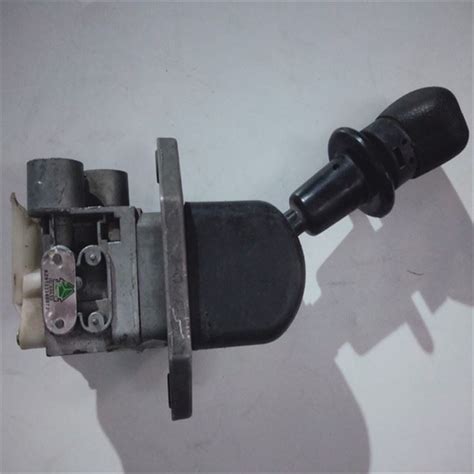 China European Truck Auto Spare Parts Oem Air Hand Brake