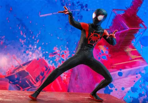 Hot Toys Spider Man Into The Spider Verse Mile Morales Th Scale Collectible Figure