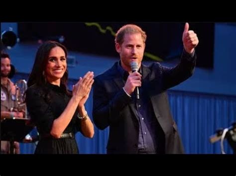 El Pr Ncipe Harry Y Meghan Se Distancian De Las Noticias Reales Youtube