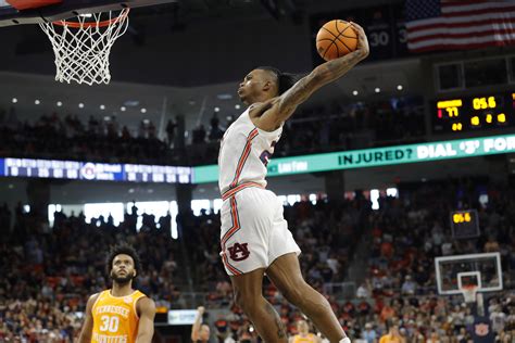 Auburn Basketball Rewinding The Career Of Allen Flanigan