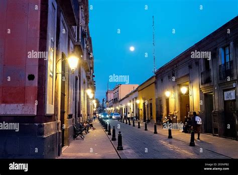 Vollmond Mexiko Stadt Fotos Und Bildmaterial In Hoher Aufl Sung Alamy