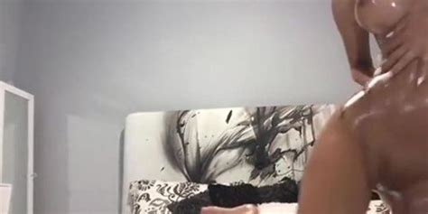 Nude Girl Posing Tnaflix