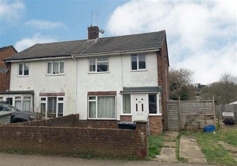 55 Keld Avenue Uckfield East 3 Bed Semi Detached House £240 000