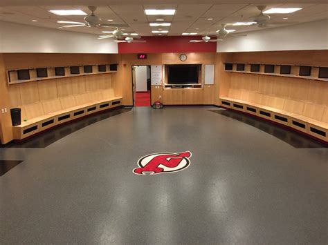 30 Pictures Of Nhl Locker Rooms R Hockey