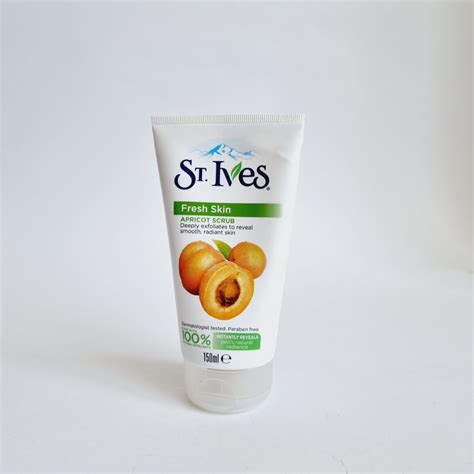 ST IVES APRICOT SCRUB 150ML Gardenia Pharmacy