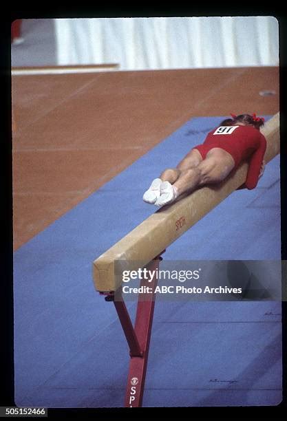 Olga Korbut Balance Beam Photos and Premium High Res Pictures - Getty ...