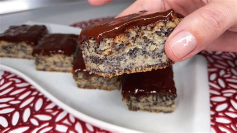 Brz jeftin i sočan kolač sa makom jabukama i čokoladom Quick cake