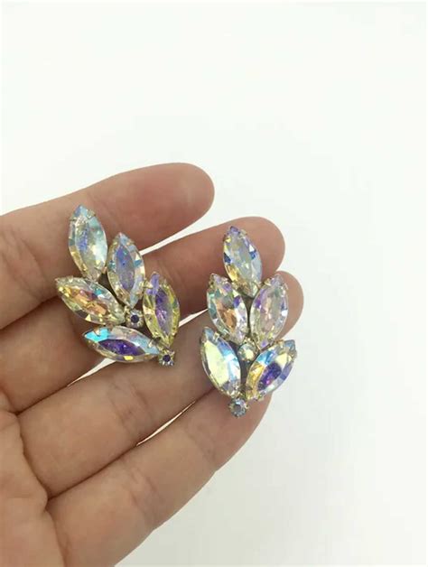 S Weiss Vintage Rhinestone Brooch Aurora Boreali Gem