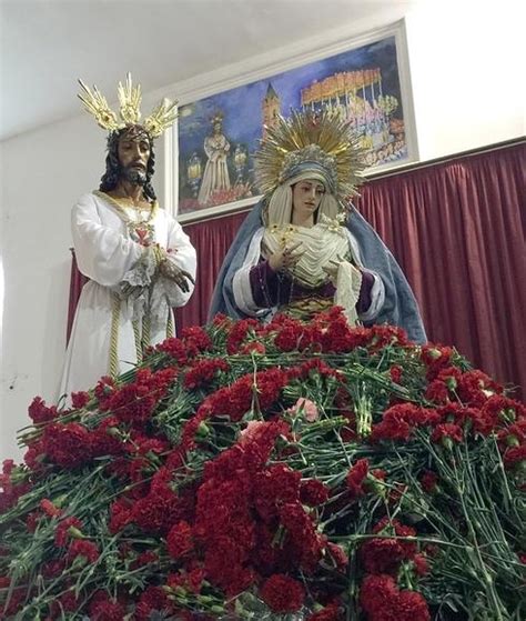 La Lluvia Desluce La Misa De Alba Y El Traslado Del Cautivo Que No