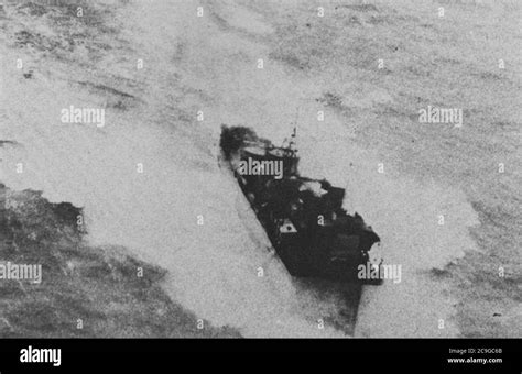 Japanese Destroyer Amatsukaze 1945 Stock Photo Alamy