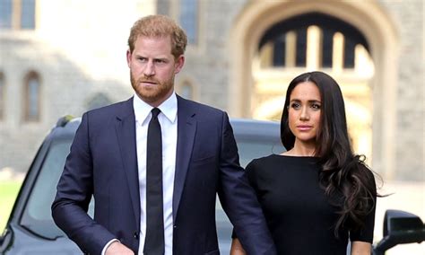 Meghan Markle Et Le Prince Harry Filmés Par Une Kiss Cam Dans Un Match