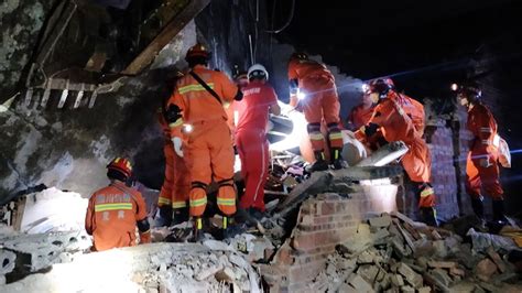 Terremoto En China Deja Al Menos 12 Muertos Y Más De 120 Heridos Tras El Seísmo