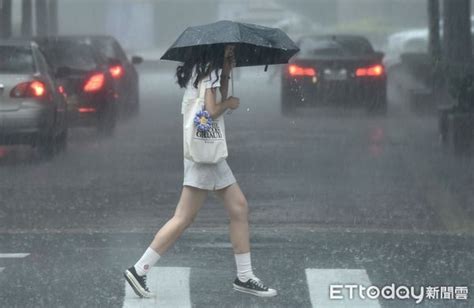 午後雷雨開炸「北部下到發紅」 氣象署緊盯低壓環流熱帶系統 Ettoday生活新聞 Ettoday新聞雲