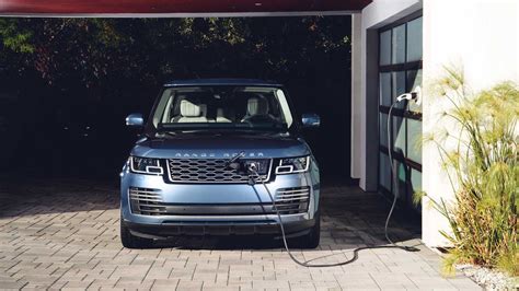 Land Rover Range Rover PHEVs Get 19 Miles EPA Electric Range