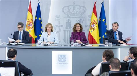 El Gobierno y el PSOE se revuelven contra la citación a Begoña Gómez y