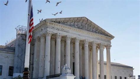 Us Supreme Court Adopts Ethics Code Amid Increased Scrutiny Times Of Oman