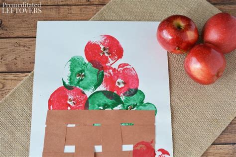 Apple Stamping Craft For Kids A Fun Fall Activity For Kids