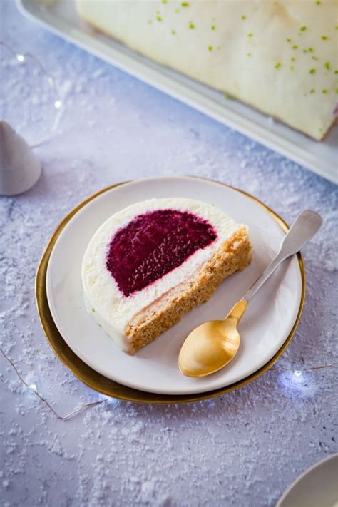 Bûche cheesecake sans cuisson aux fruits rouges Bûche de Noël