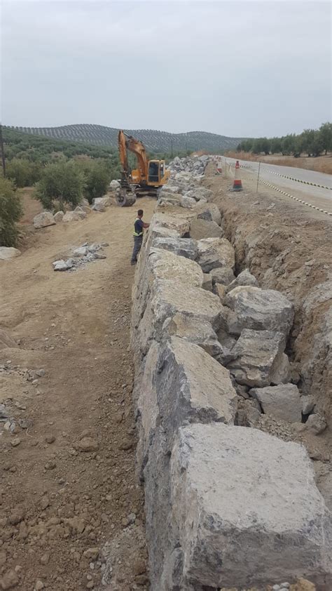 Construcci N De Muro De Escollera En La Ctra Co P K