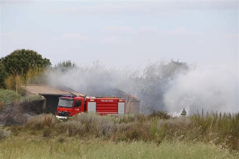 Tre Vasti Incendi Nelle Campagne Di Sorso Le Case Minacciate Dalle