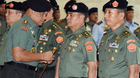 Pimpin Sertijab Kapuspen Jenderal Gatot Minta Kedekatan Tni Dengan