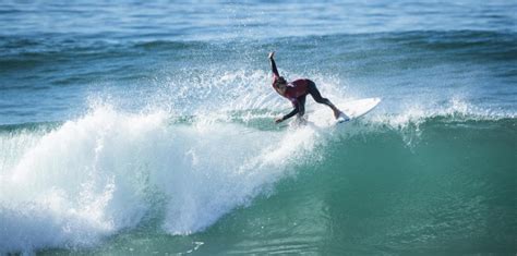 Surf Lucca Mesinas Accede A La Siguiente Ronda Del Quiksilver Pro