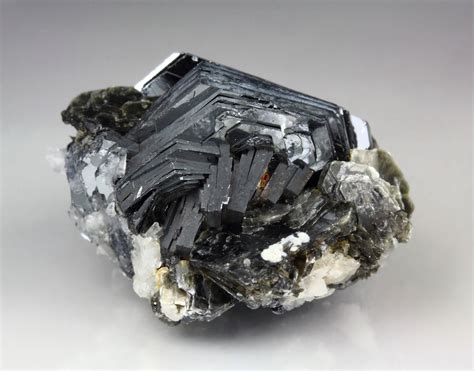 Quebul Fine Minerals HEMATITE Var IRON ROSE