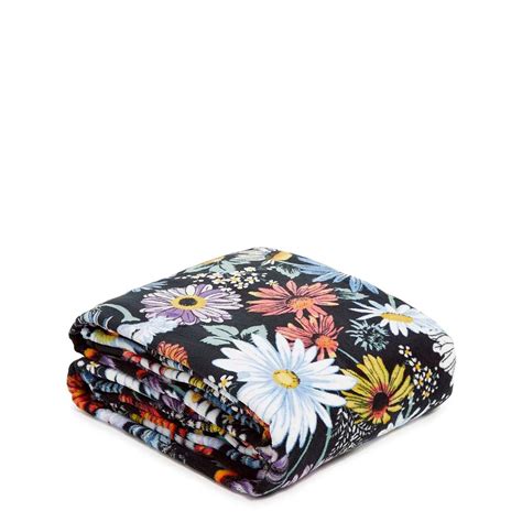 Vera Bradley Oversized Throw Blanket Daisies Vermont Gear Farm Way