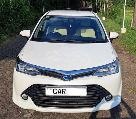 Toyota Axio G Grade Used 2016 Hybrid Negotiable Sri Lanka