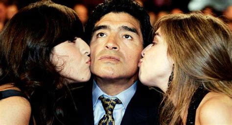 Diego Maradona Sus Hijas Le Responden Duro Y Culpan De Problema A