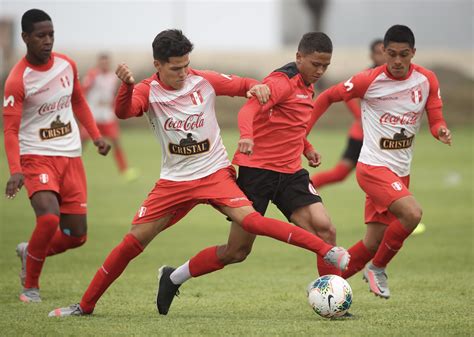 Seleccion Sub 20 Disputo Partido Amistoso Con Universitario | Entre Bolas