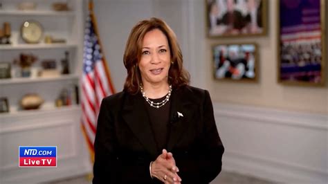 Never Going Back Kamala Shocks Crowd At Al Smith Dinner With Cringe