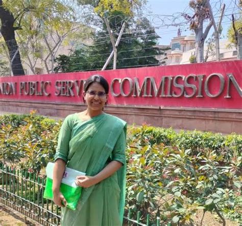 Kritika Goyal Upsc Biography Marksheet Rank Age Optional Notes