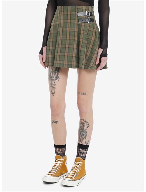 Social Collision Green And Brown Plaid Buckle Mini Skirt Hot Topic In 2024 Brown Plaid Mini