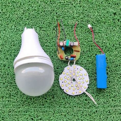 Vedz Ceramic Ac Dc Led Bulb Cool Daylight W At Rs Unit In