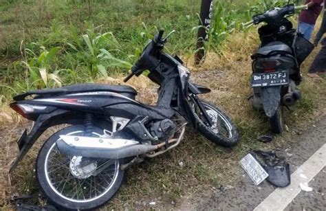 Dua Motor Tabrakan Di Anggrek Korban Patah Tulang Dasar Otak Hulondalo