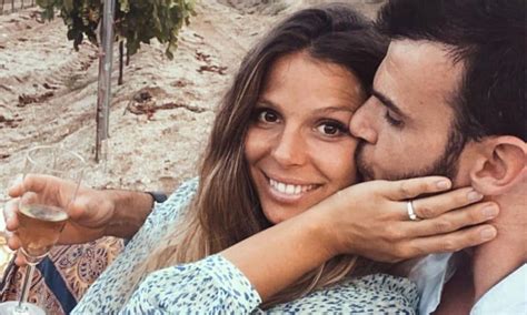 Núria Tomás Ex De Piqué Anuncia Emocionada Su Segunda Boda