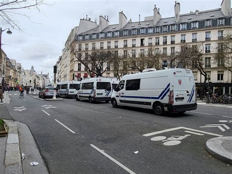 Manifestation Du Mars Mobilisation Record Et Incidents Paris