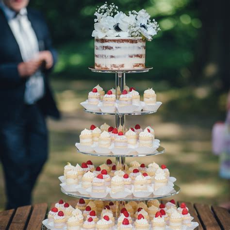 Naked Petit Four Hochzeitstorte Tortenmacher