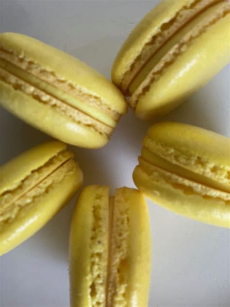 Pineapple Macarons Inspired By Disneyland Dole Whip Sweet Mac Shop