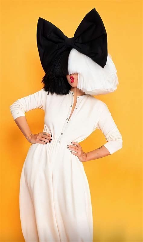 Pin De Doris T En Sia Sia Fotos Imagenes De Sia Famosos