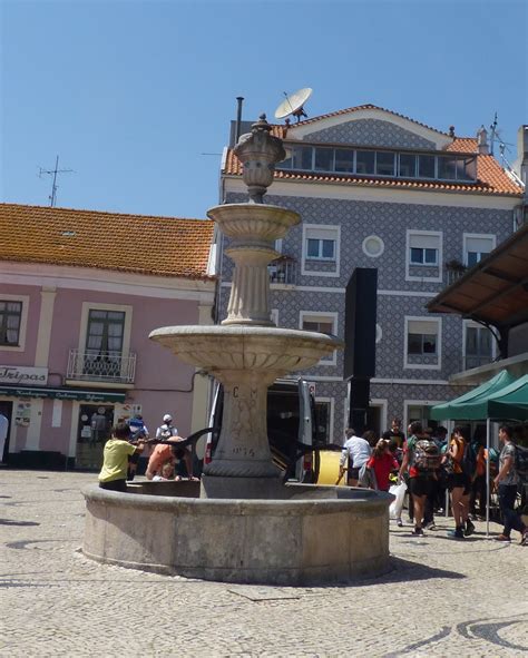 Viajar E Descobrir Portugal Aveiro Chafariz Do Largo Da Pra A Do Peixe