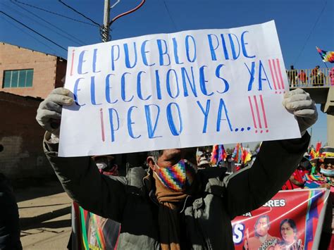 Marchas masivas en Bolivia miles protestan contra postergación de las