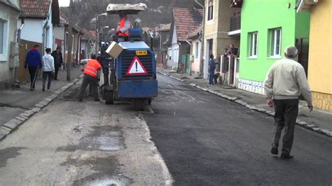 Asfaltare Strada Salciilor Cu O Zi Inainte De Romania Tara Galilor