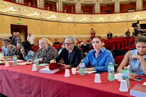 Miss Italia Nel Teatro Della Fortuna Di Fano La Prima Giornata Delle