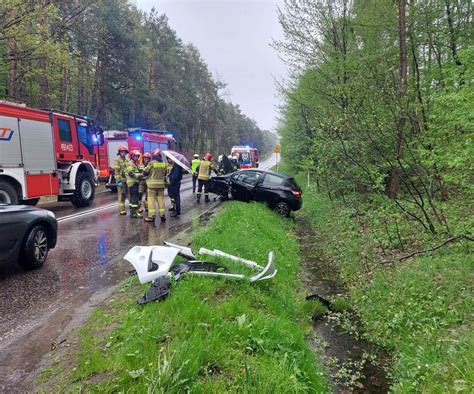 Niebezpieczny Wypadek Na Dk W Brodach Zderzy Y Si Dwie Toyoty